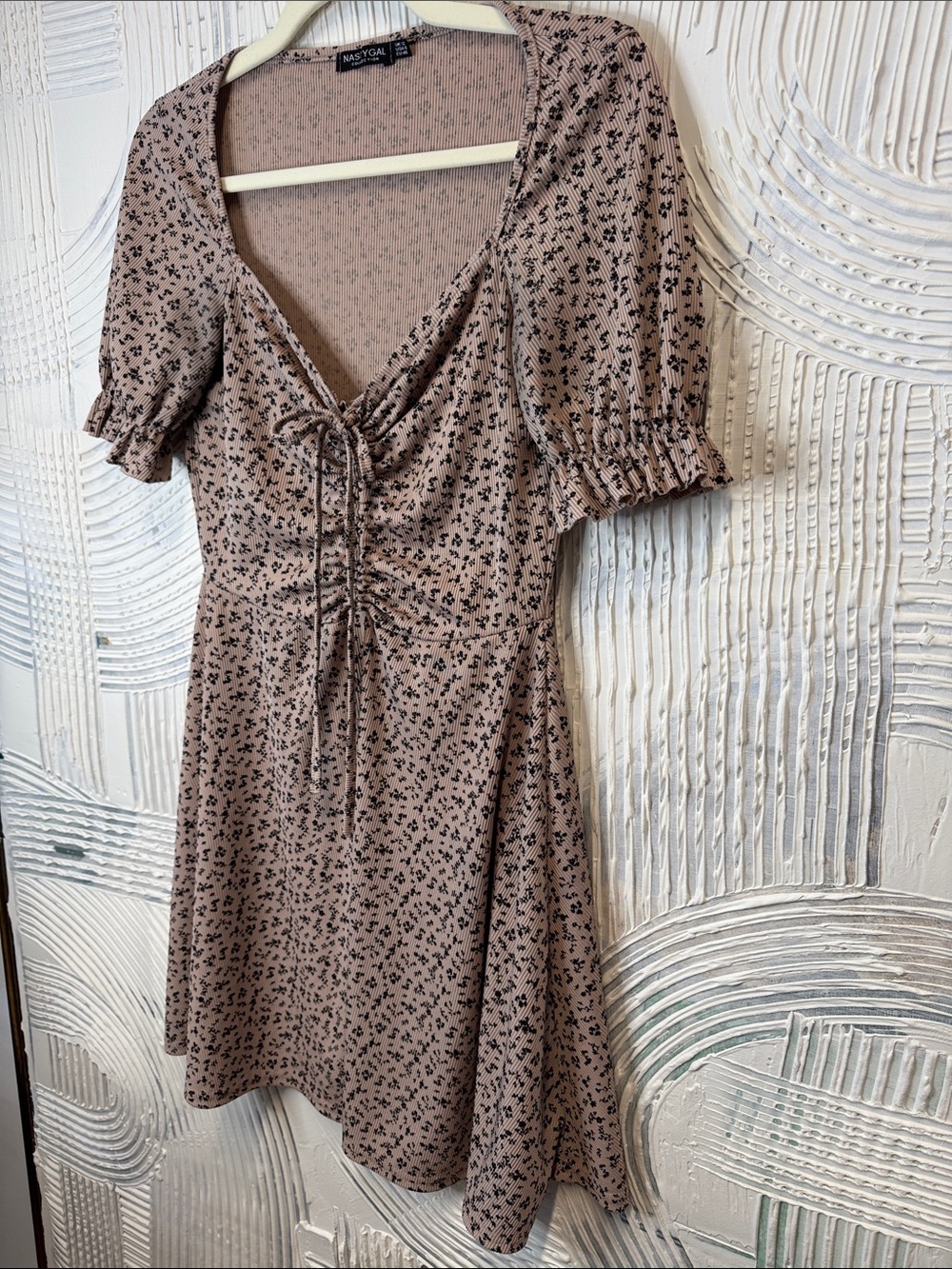 Nasty Gal Mauve Pink Floral Ruched Tie-Front Mini Dress N0582 - Picture 4 of 8